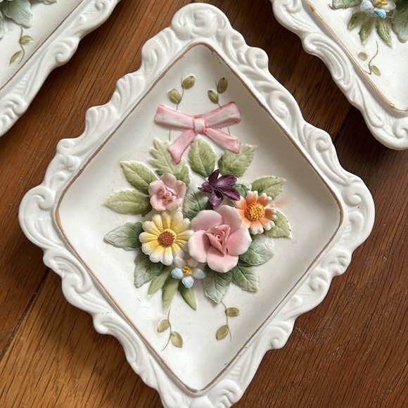 Lefton Floral Wall Hangings.Vintage50-60’s SET of 4.✨. 30% off all bundles! - Picture 5 of 7
